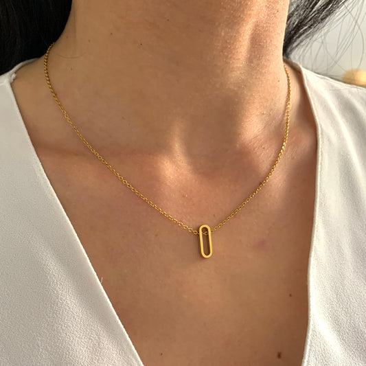Minimalistische Oval Halskette – Edelstahlschmuck in Gold oder Silber – Natascha Woge®