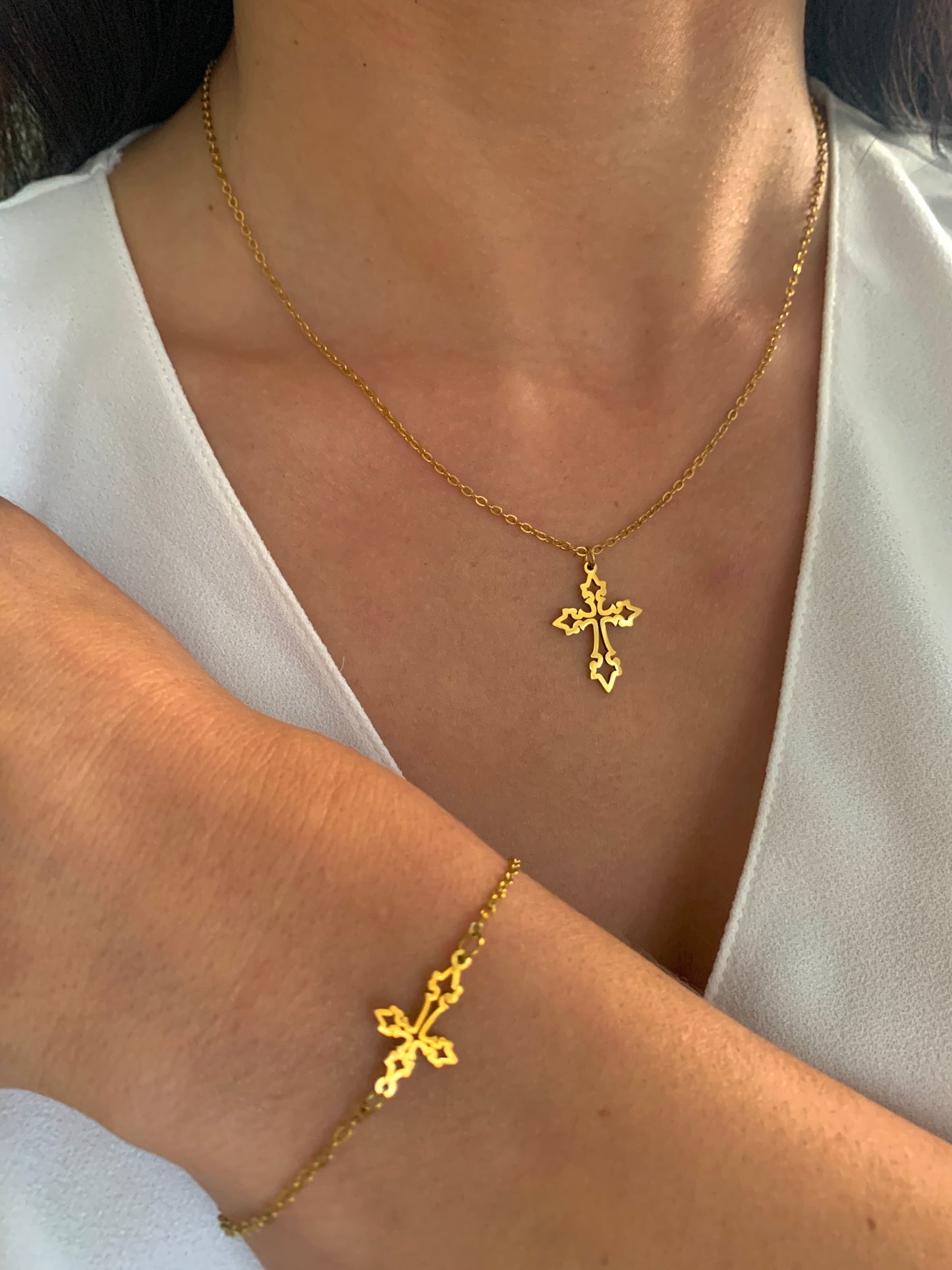 Kreuz Armband – Minimalistischer Edelstahlschmuck in Gold oder Silber – Natascha Woge®