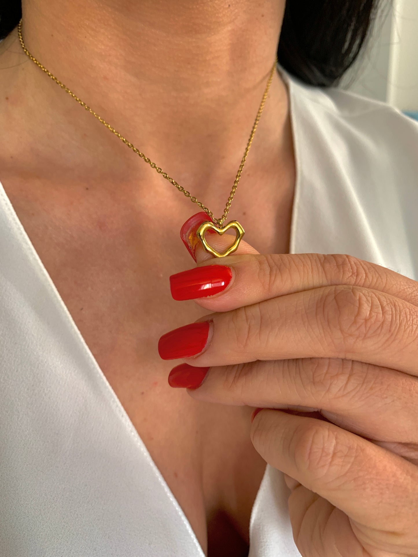 Minimalistische Herz Halskette – zarter Edelstahlschmuck in Gold oder Silber – Natascha Woge®