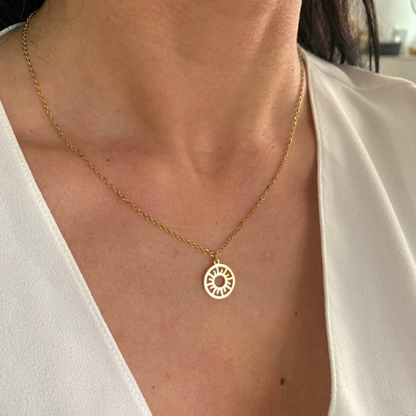 Sonnen Halskette – minimalistische Hollow Sun Halskette aus Edelstahl in Gold oder Silber – Natascha Woge®