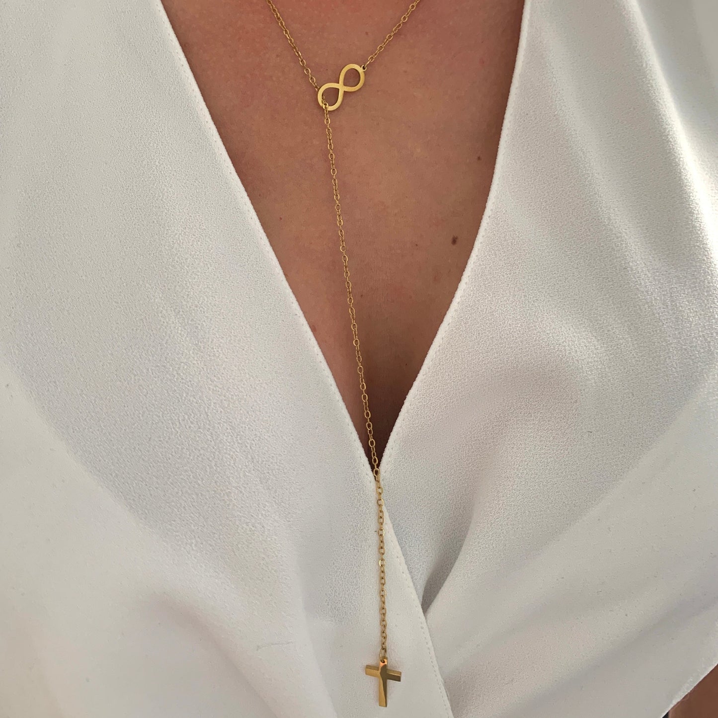 Kreuz & Unendlichkeit Halskette – minimalistischer Edelstahlschmuck in Gold oder Silber – Natascha Woge®