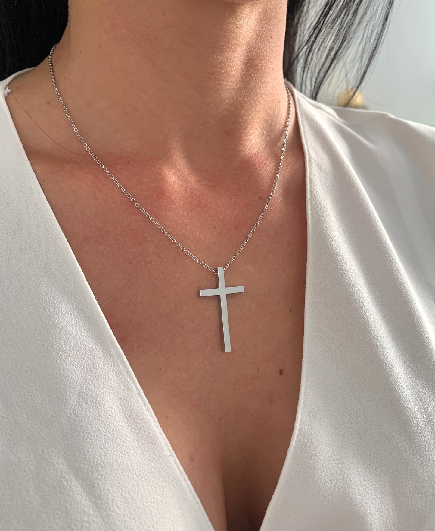 Große Kreuz Halskette – minimalistischer Edelstahlschmuck in Gold oder Silber – Natascha Woge®