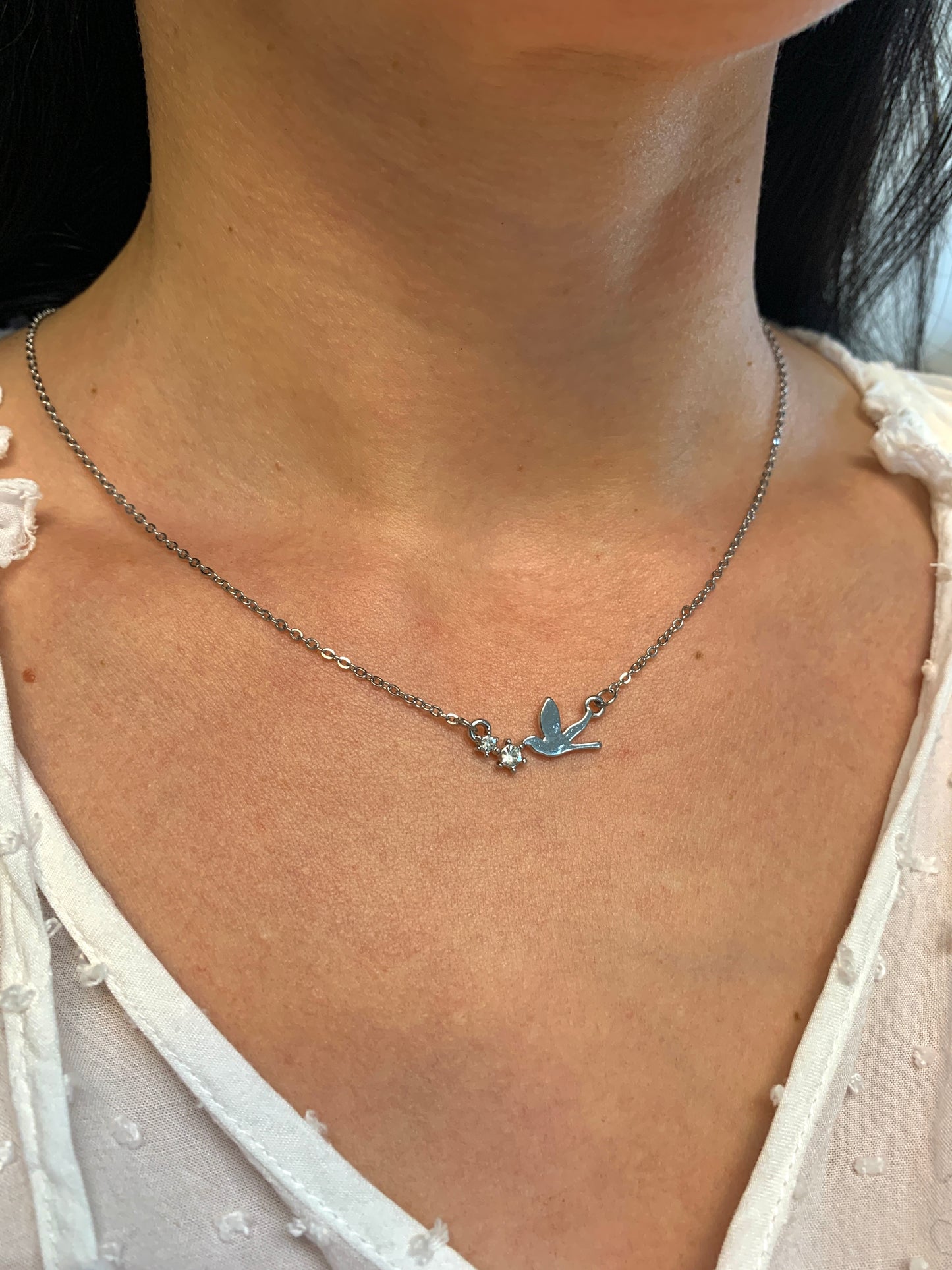 Taube Halskette – Friedenssymbol mit Zirkonia – Silberfarbener Schmuck – Natascha Woge®