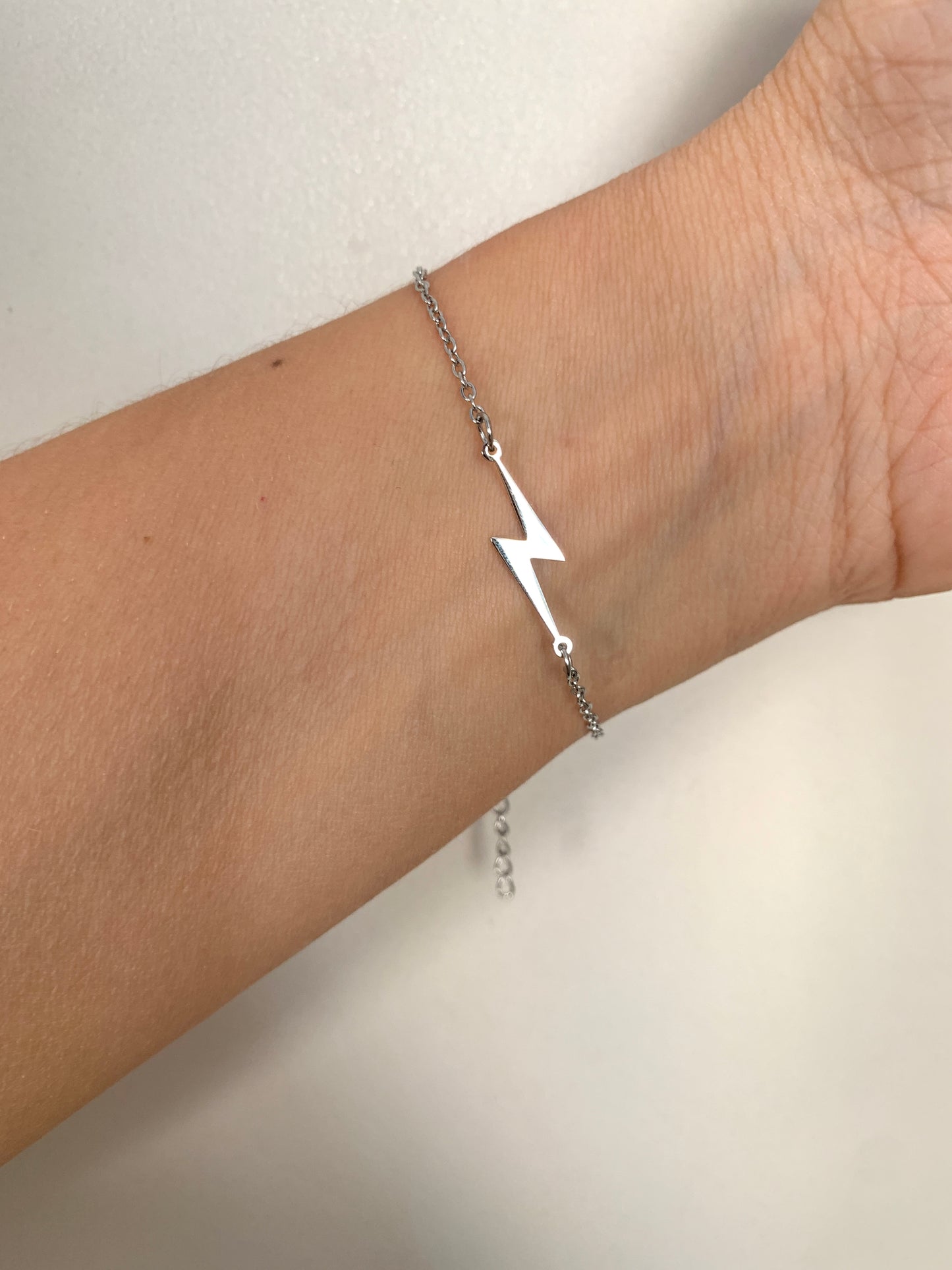 damen-armband-blitzmotiv-edelstahl-gold-silber-natascha-woge