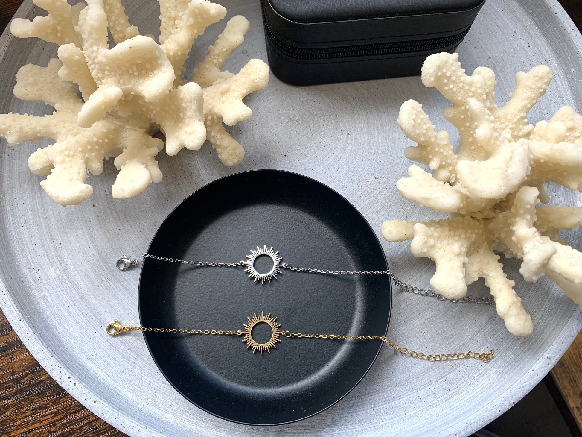 edelstahl-schmuck-armband-sonnenkreis-gold-silber-natascha-woge