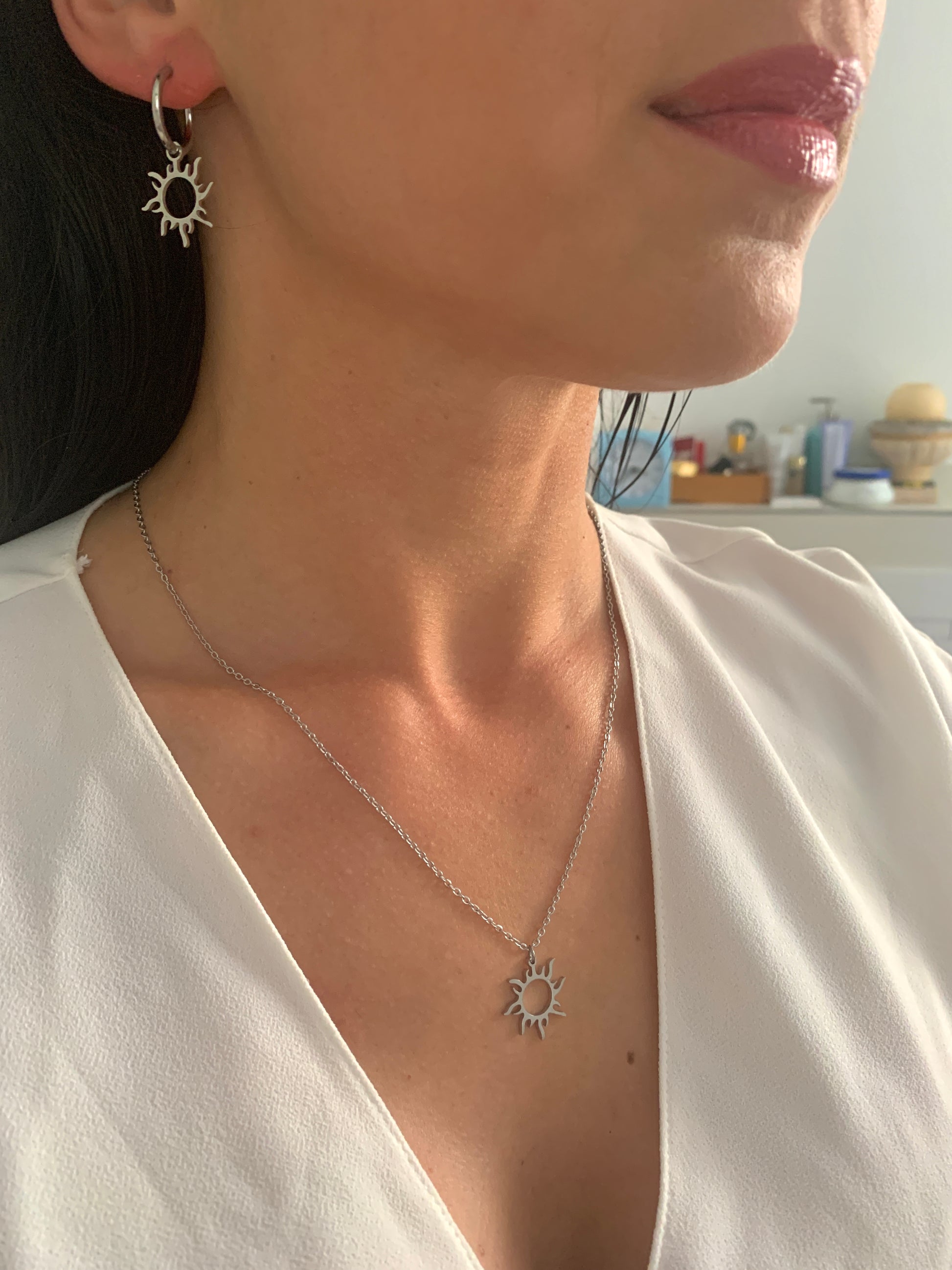 feine-sonnen-ohrringe-edelstahl-gold-cleaner-minimal-schmuck