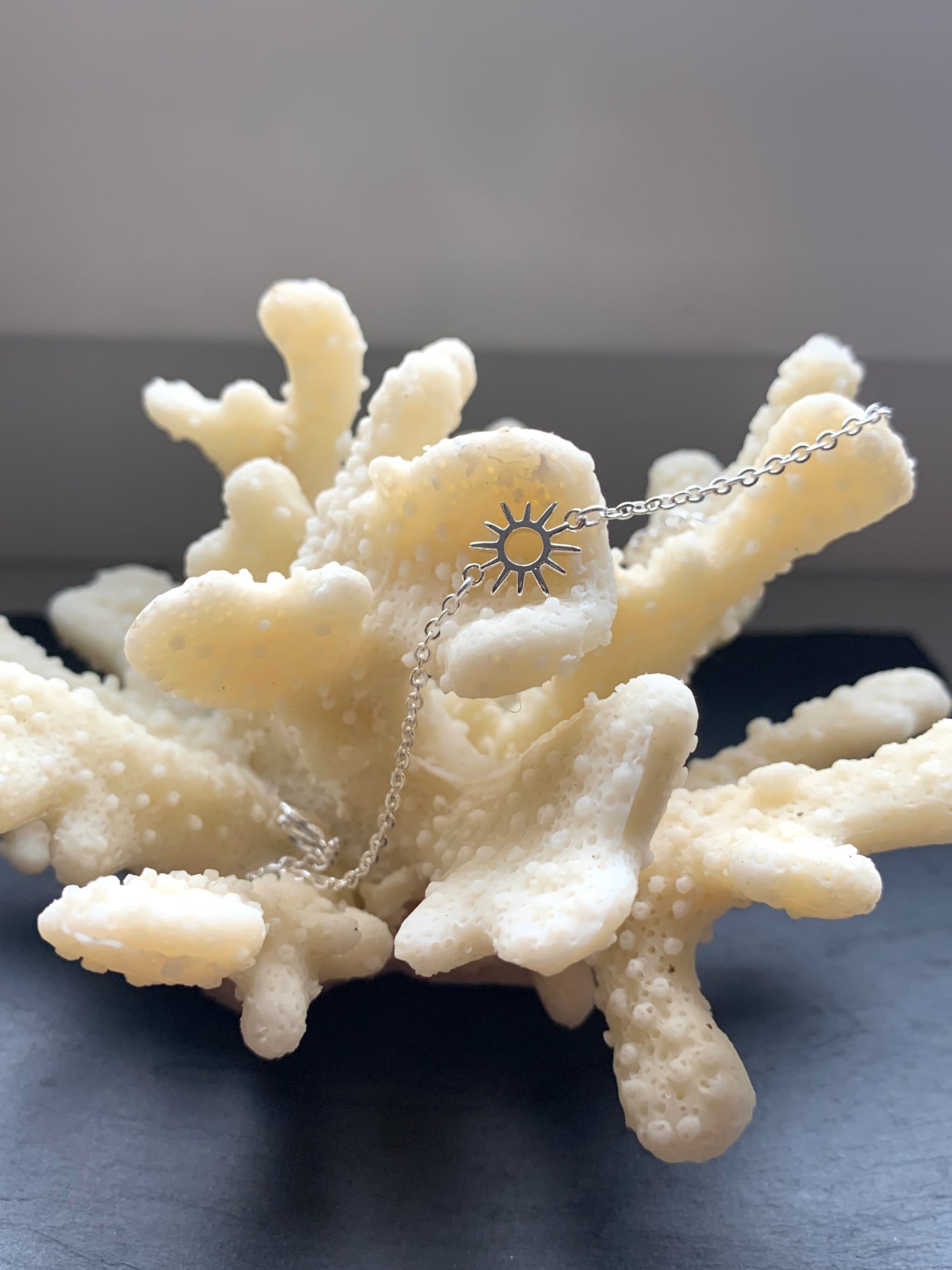 hochwertiger-edelstahlschmuck-armband-sonne-gold-silber-rosegold-natascha-woge