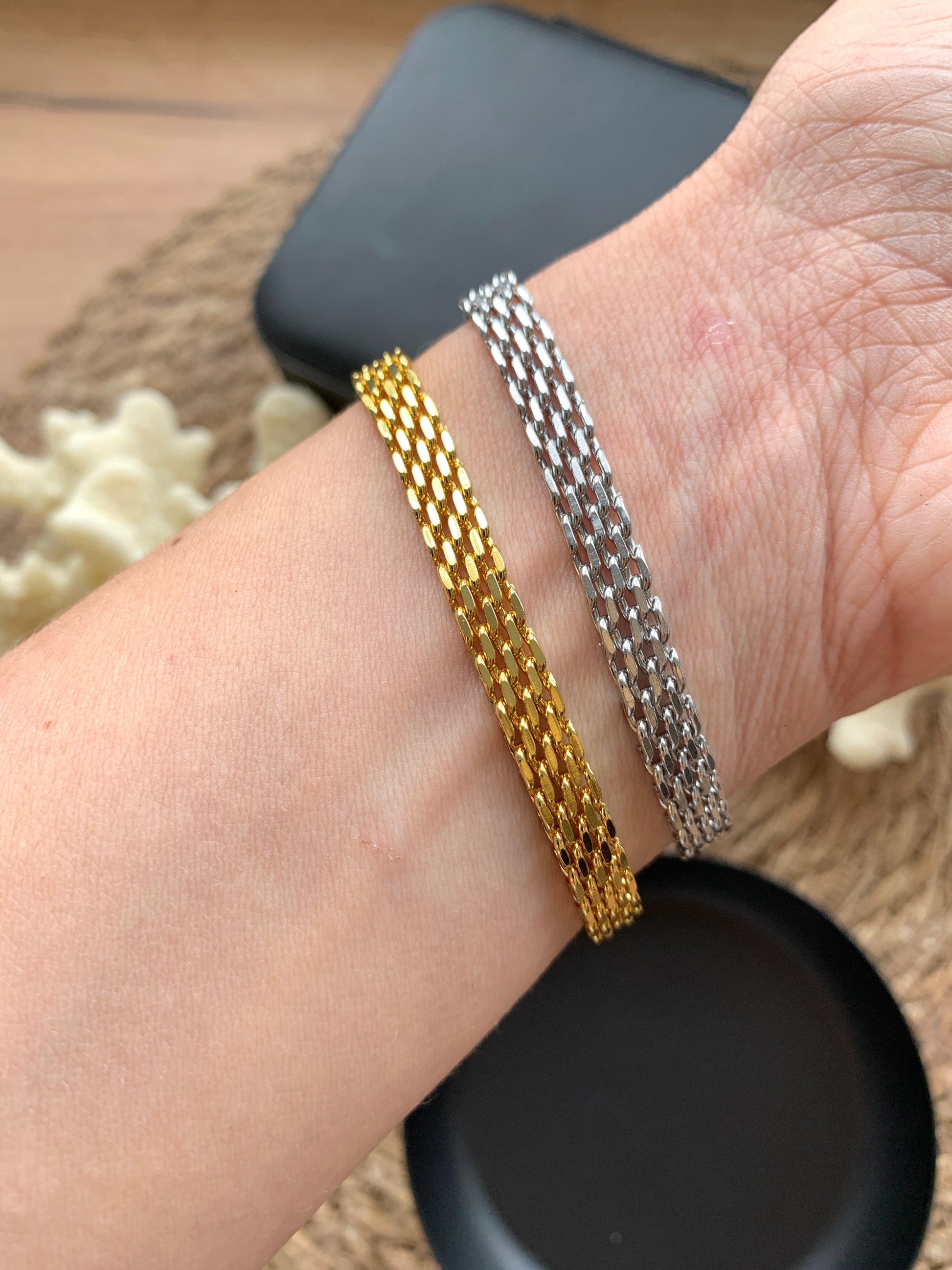 minimalistisches-gliederarmband-edelstahl-gold-silber-alltagsschmuck-natascha-woge