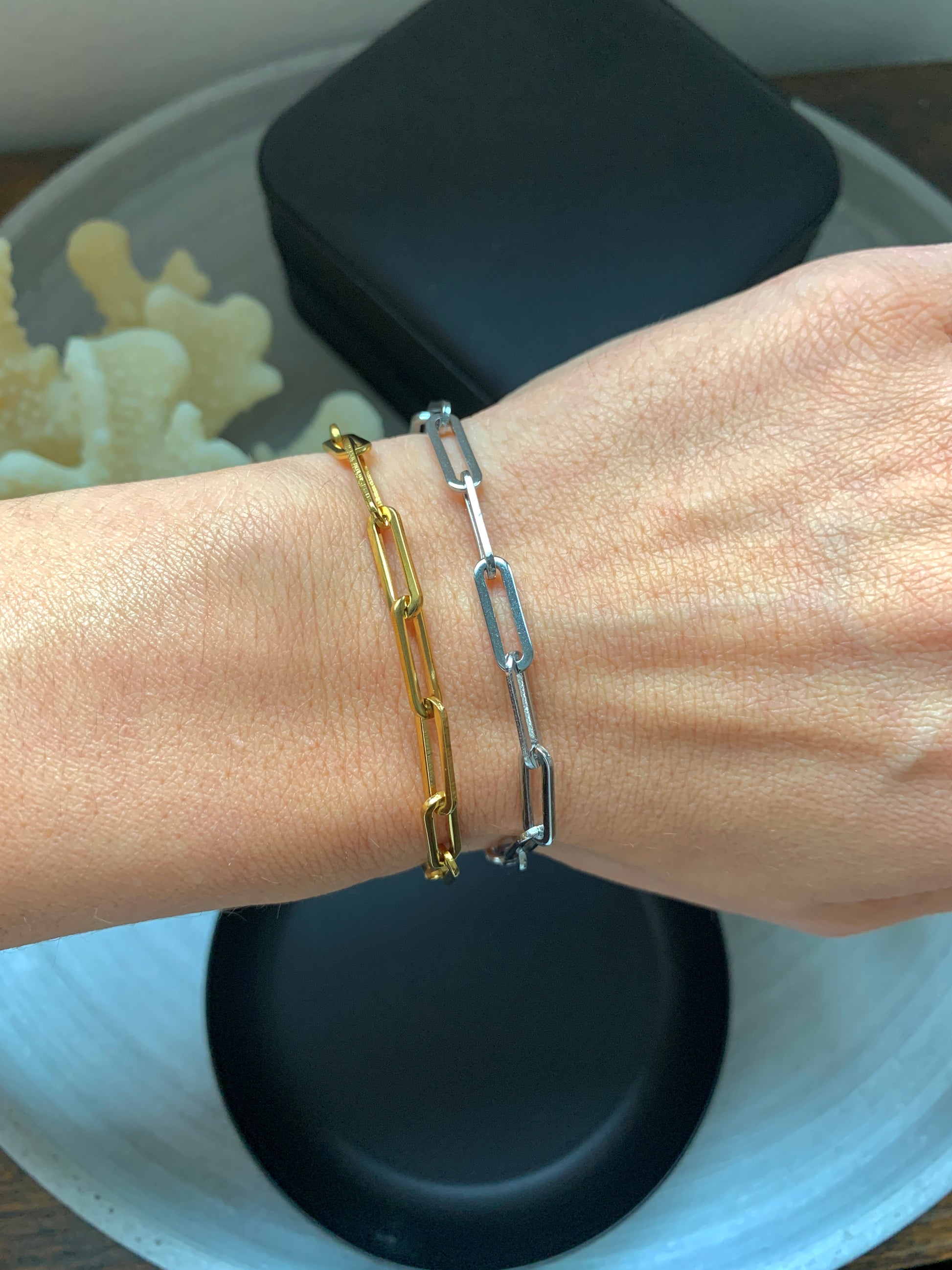 modernes-damen-gliederarmband-edelstahl-gold-silber-verstellbar-natascha-woge