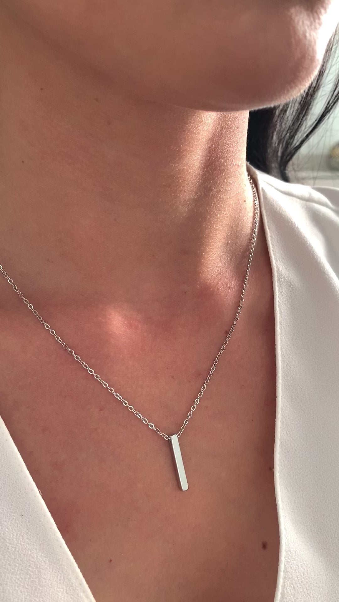 schlichte-edelstahl-ohrstecker-bar-design