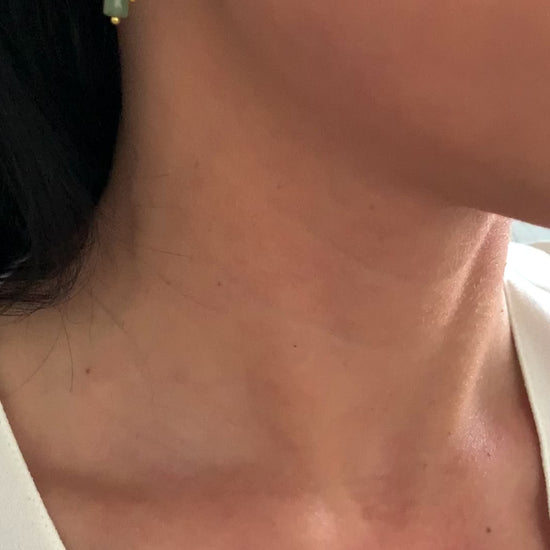 wasserfeste-creolen-edelstahl-18k-gold-gruen