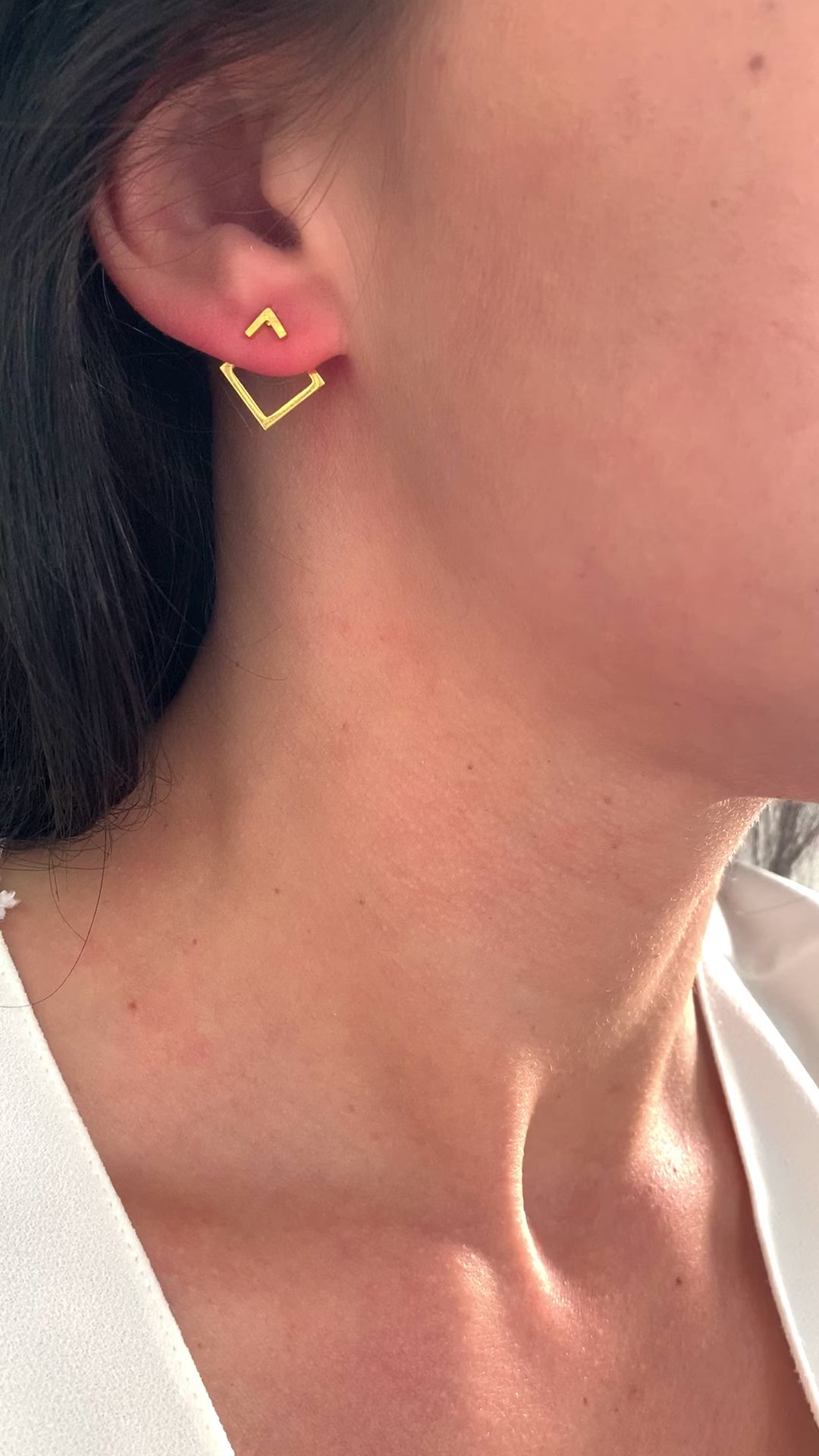 edelstahl-ohrringe-geometrisch-mini-creolen-silber-zeitlos-modern