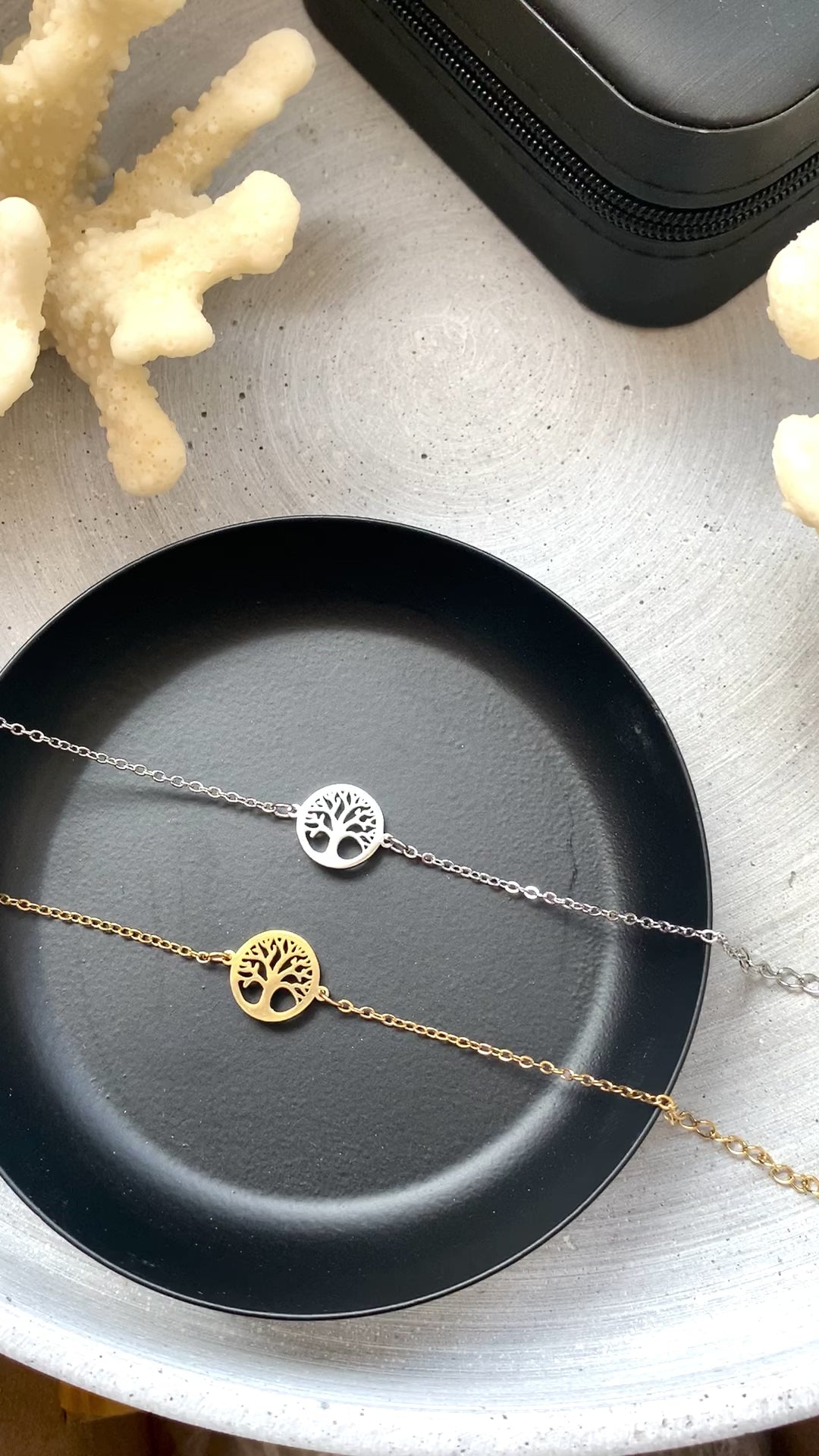 minimalistisches-armband-lebensbaum-edelstahl-gold-silber-natascha-woge