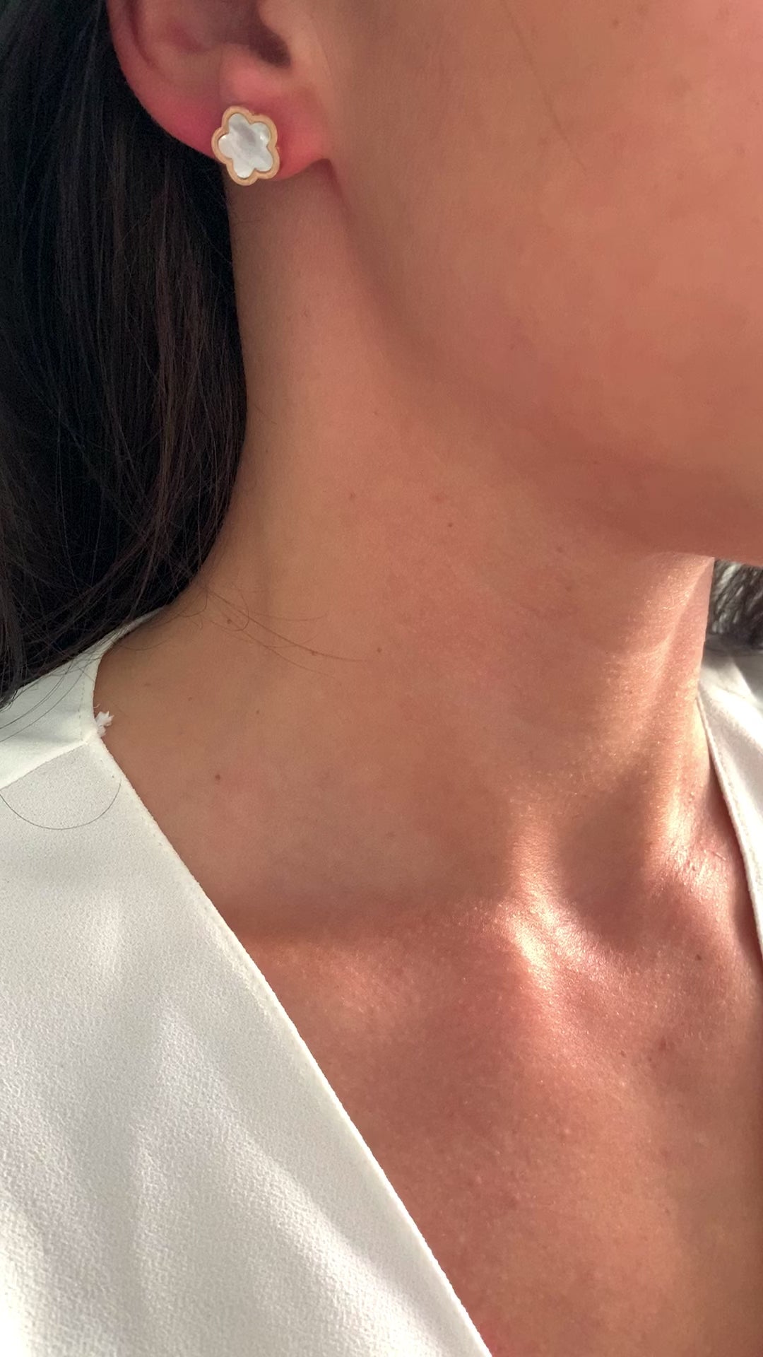 hypoallergen-kleeblatt-ohrstecker-edelstahl-perlmutt