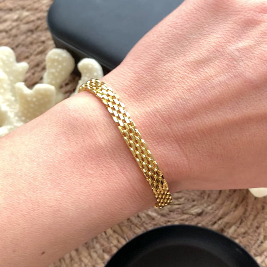 breites-gliederarmband-edelstahl-gold-silber-zeitlos-natascha-woge