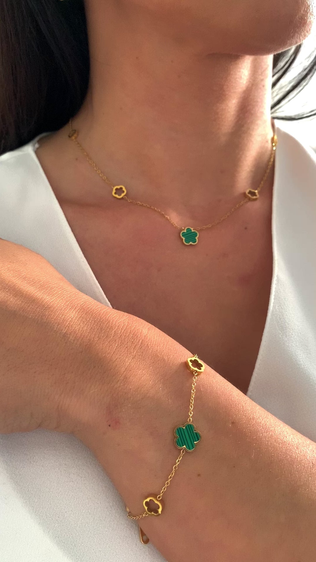 kleeblatt-ohrringe-gruen-gold-edelstahl-geschenk-fuer-sie