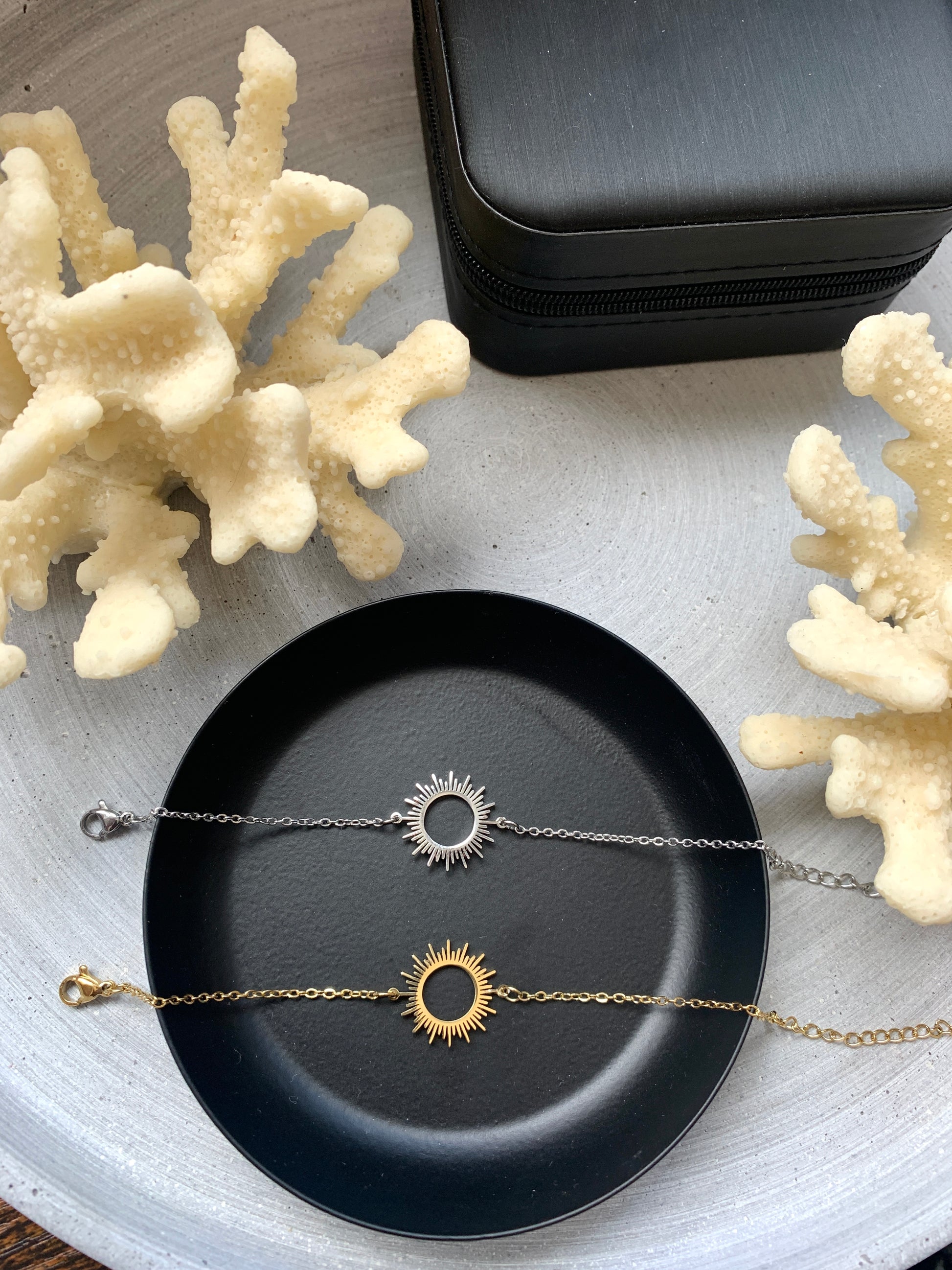 sonnenmotiv-armband-edelstahl-silber-minimal-design-natascha-woge