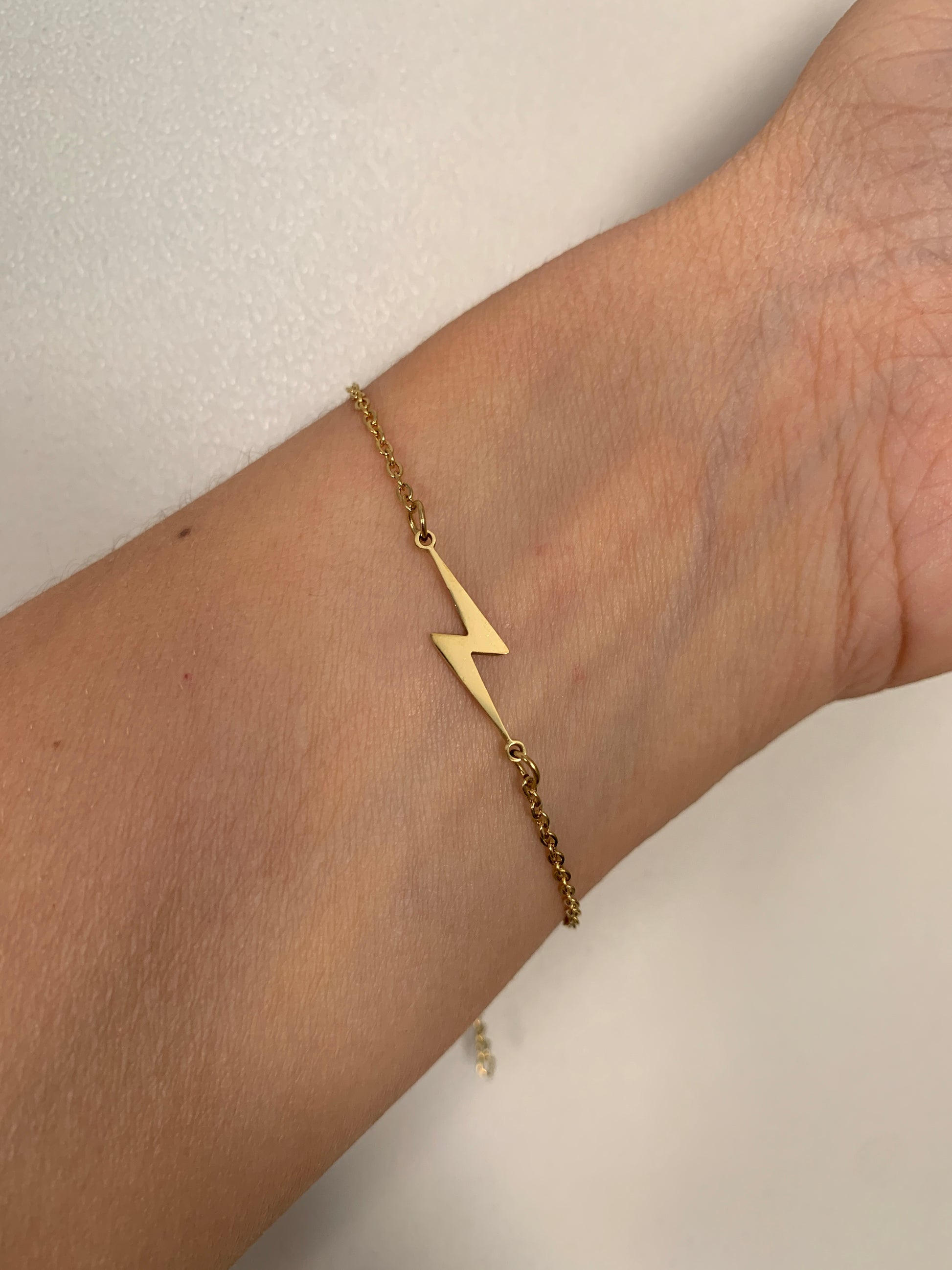 zartes-damenarmband-blitz-edelstahl-gold-silber-natascha-woge