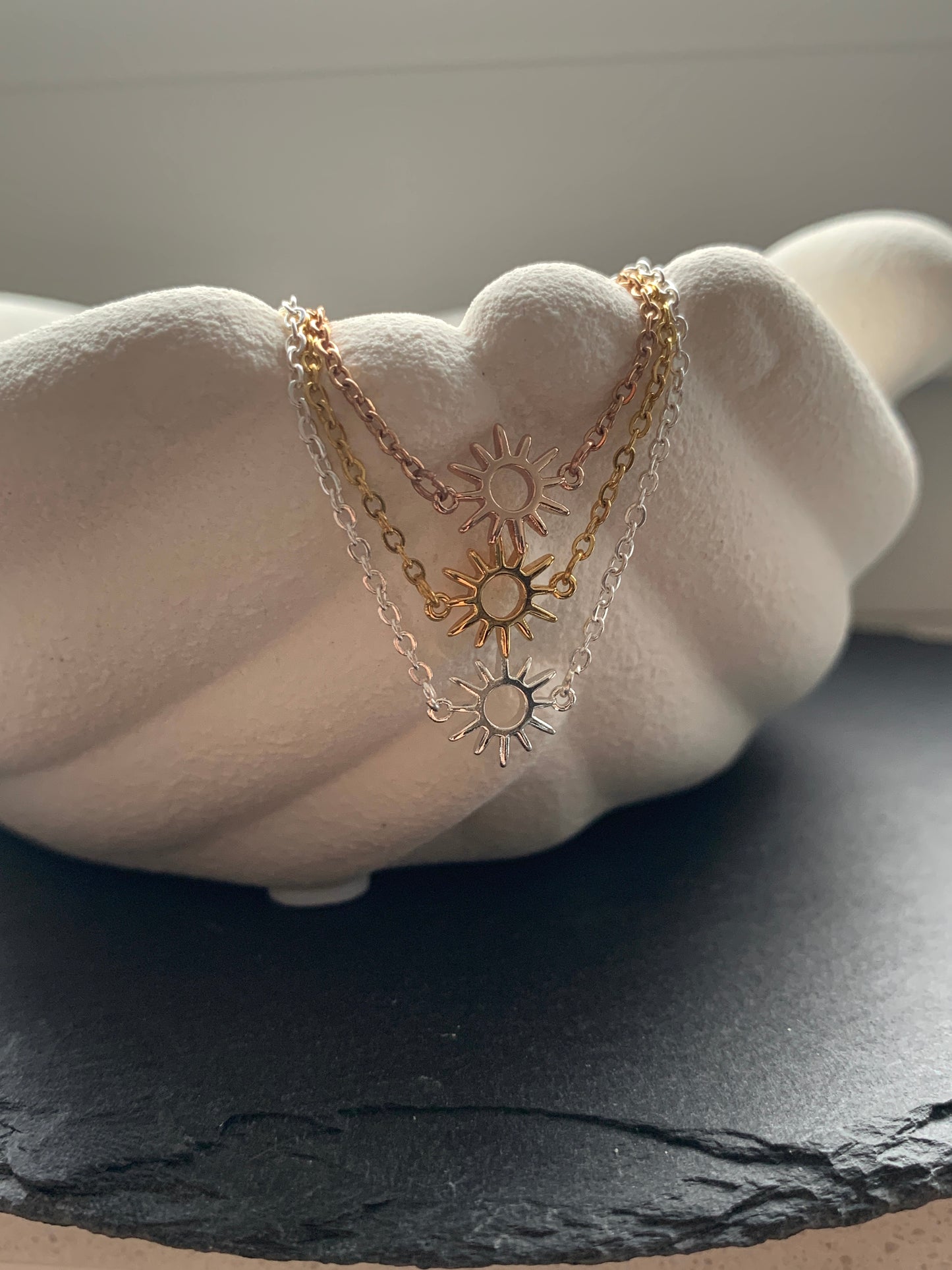 zeitloses-sonnenarmband-edelstahl-gold-silber-rosegold-minimal-design-natascha-woge